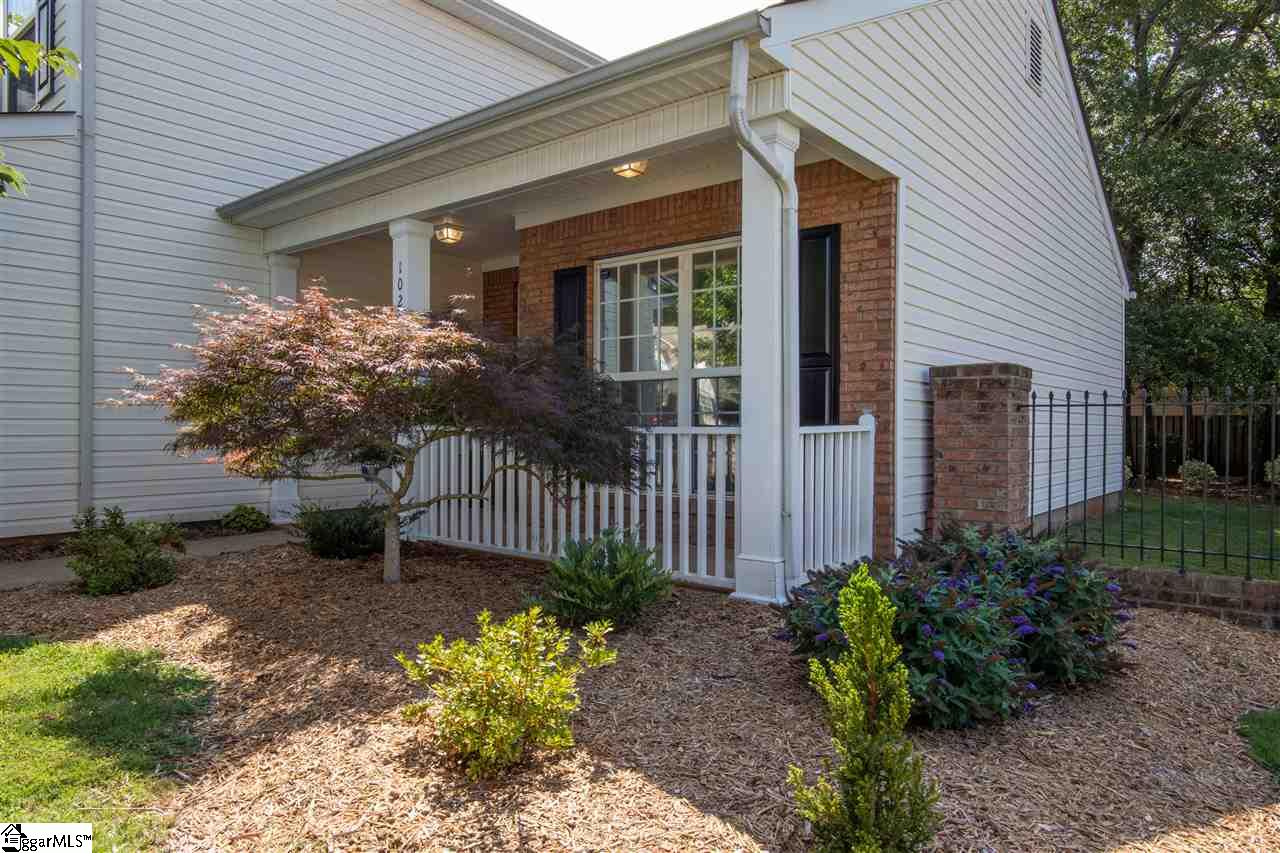 102 Ridgebrook Way Greenville, SC 29605 - Photo 2 of 36 Gallery Image 2