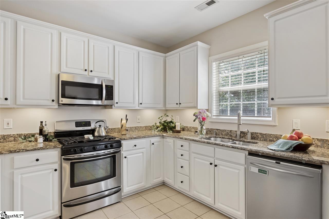 102 Ridgebrook Way Greenville, SC 29605 - Photo 14 of 36 Gallery Image 14