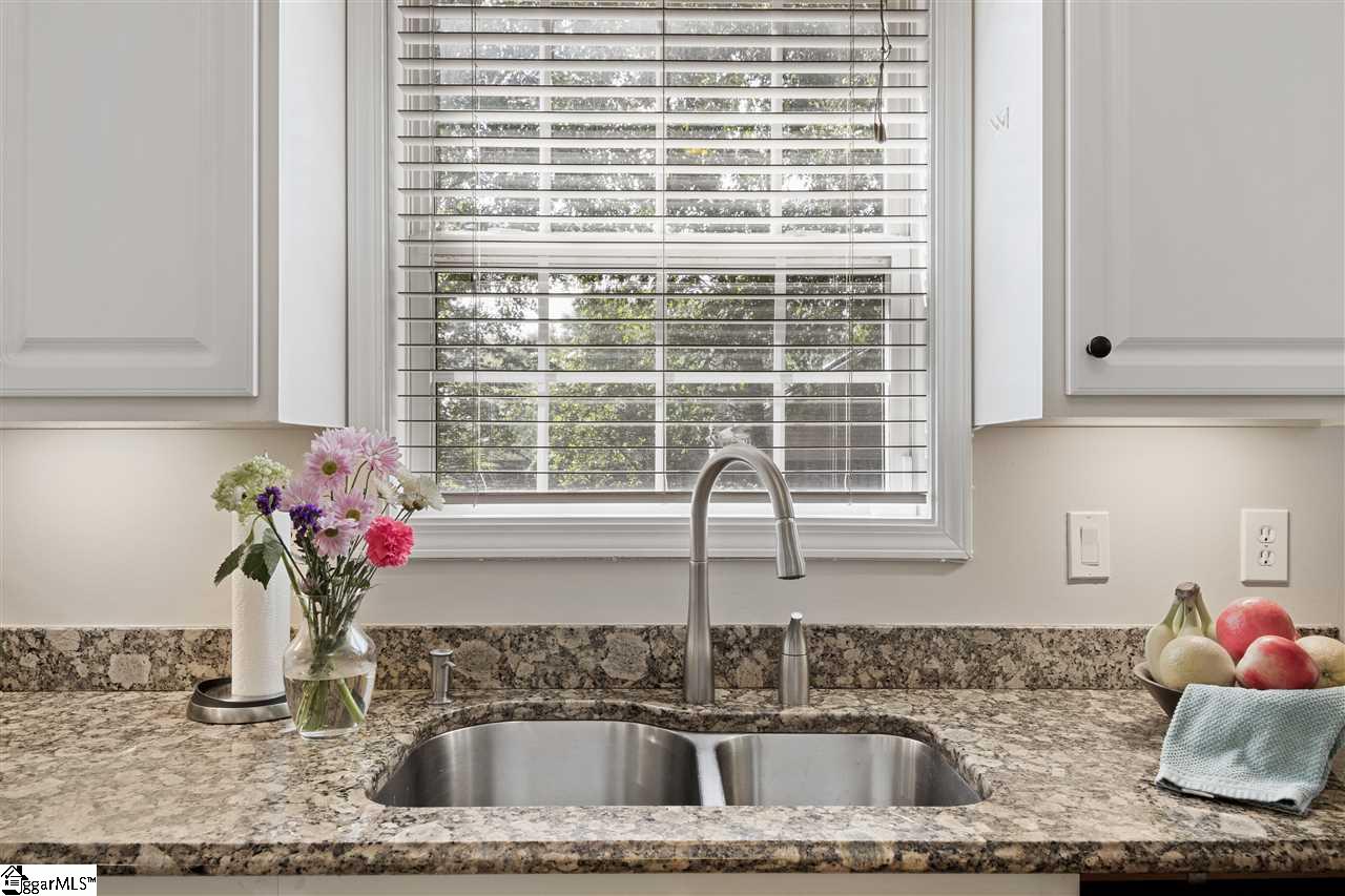 102 Ridgebrook Way Greenville, SC 29605 - Photo 15 of 36 Gallery Image 15