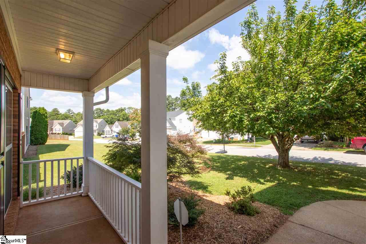 102 Ridgebrook Way Greenville, SC 29605 - Photo 3 of 36 Gallery Image 3