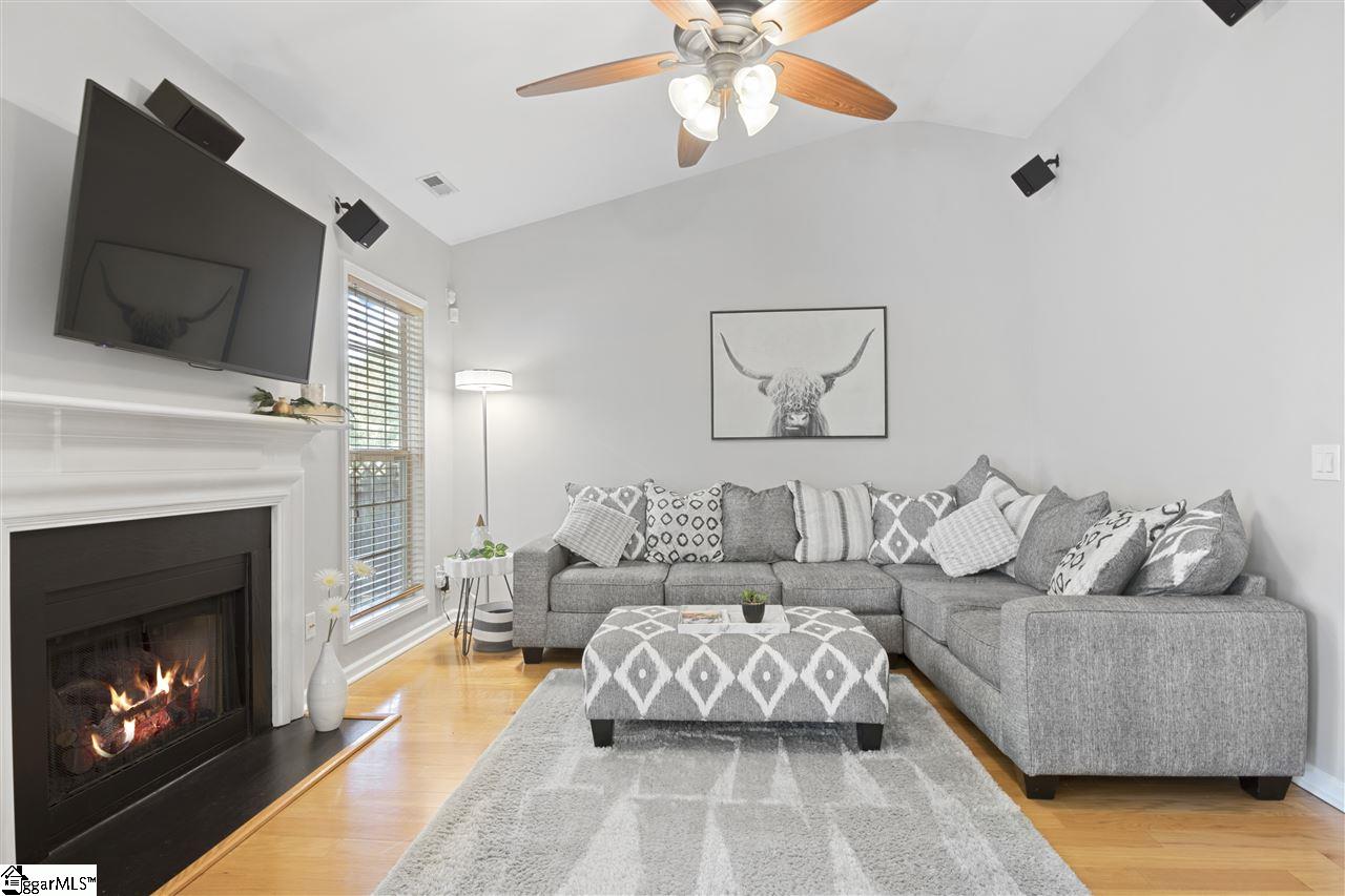 102 Ridgebrook Way Greenville, SC 29605 - Photo 8 of 36 Gallery Image 8