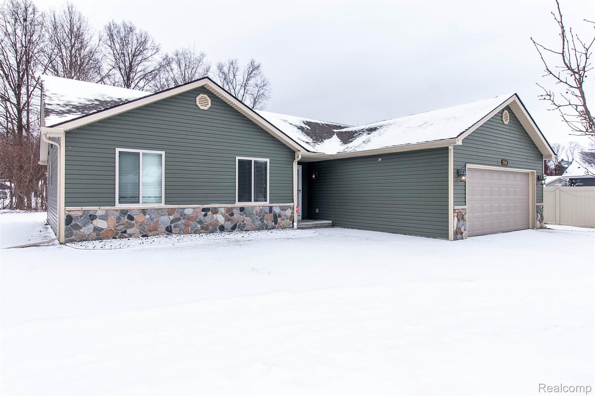 9556 Amy Road Algonac, MI 48001 - Photo 2 of 31 2.jpg
