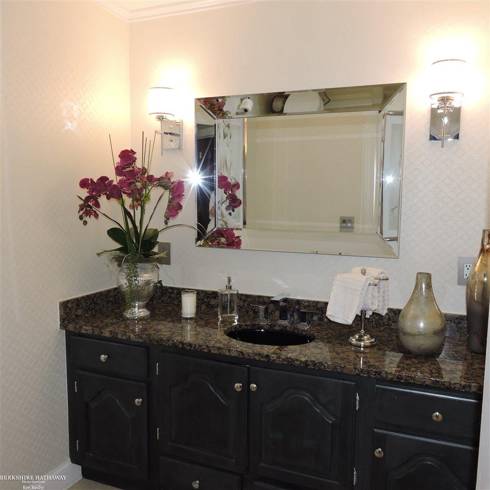 1482 Highpoint Drive Rochester, MI 48306 - Photo 24 of 50 31391959-23.JPG