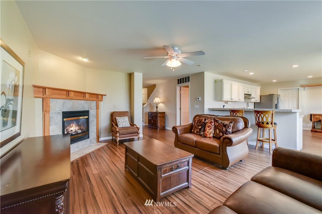 2815 Southeast 4th Street Renton, WA 98056 - Photo 6 of 21