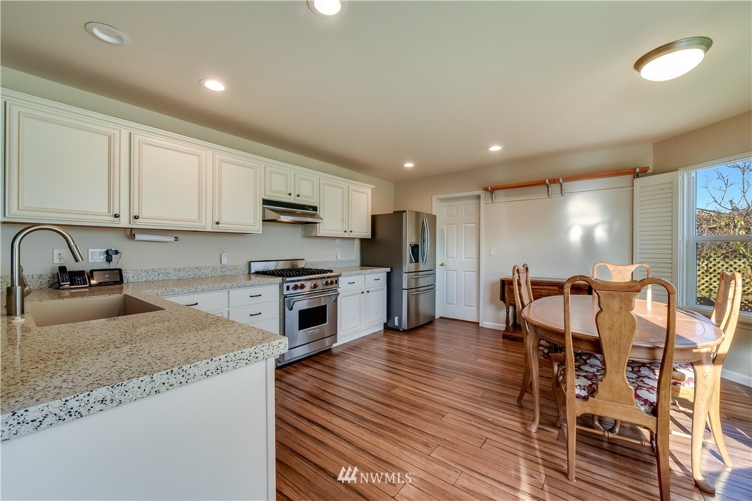 2815 Southeast 4th Street Renton, WA 98056 - Photo 8 of 21