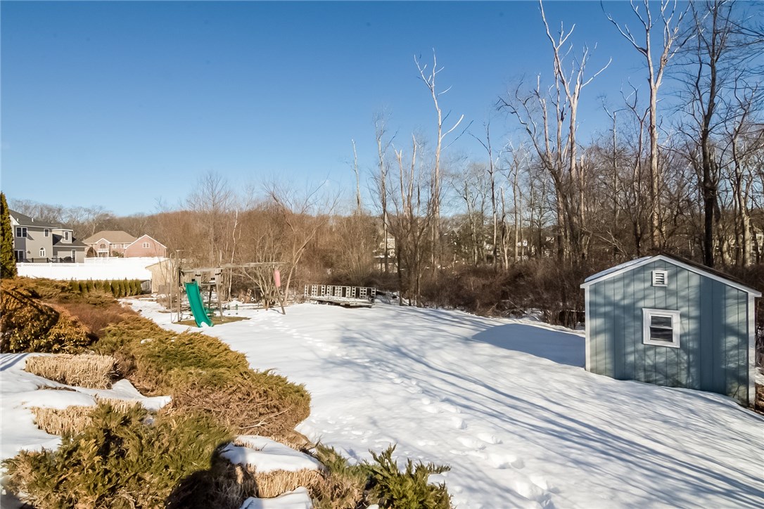 125 Fox Ridge Drive Cranston, RI 02921 - Photo 28 of 32 Gallery Image 28