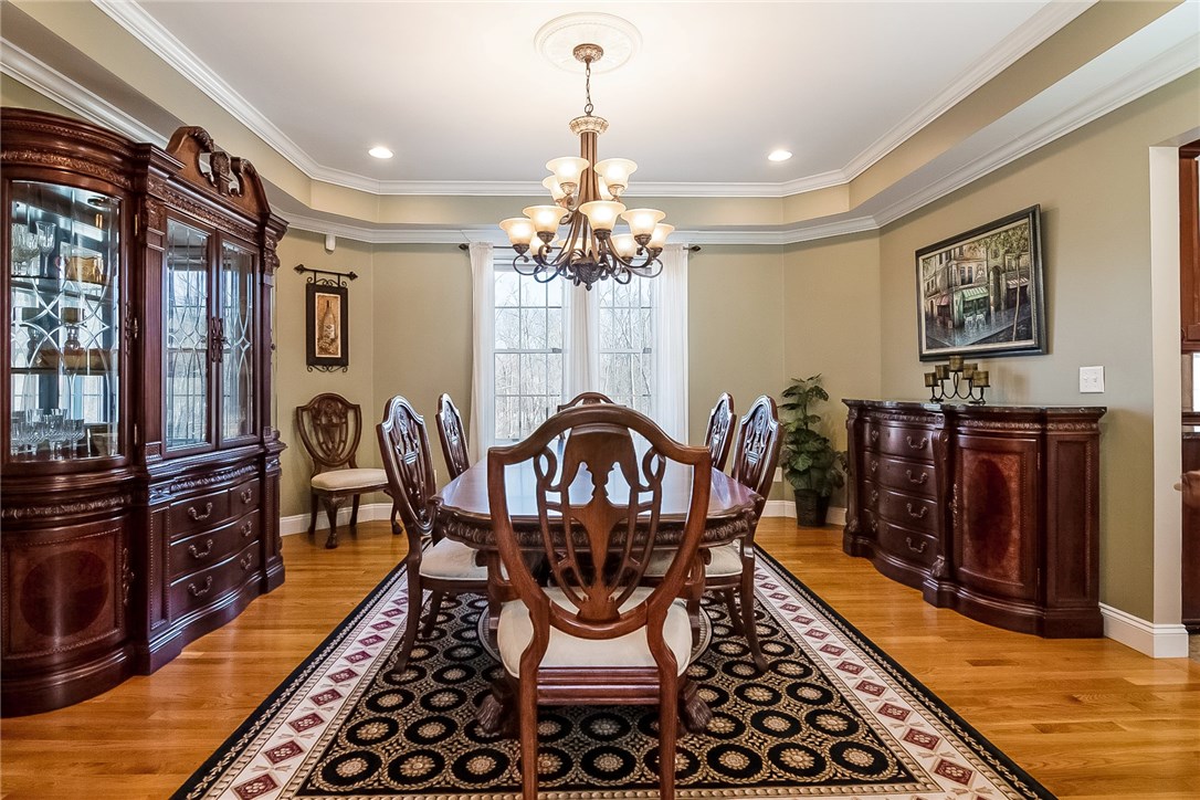 125 Fox Ridge Drive Cranston, RI 02921 - Photo 6 of 32 Gallery Image 6