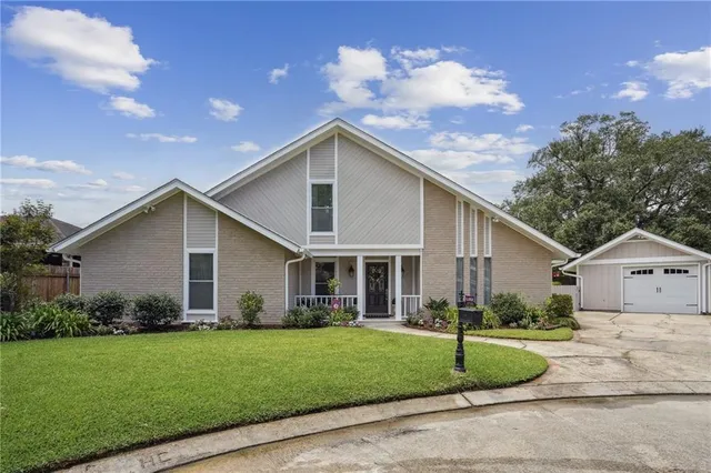 $669,000 | 9708 Gloxinia Circle, River Ridge, LA 70123