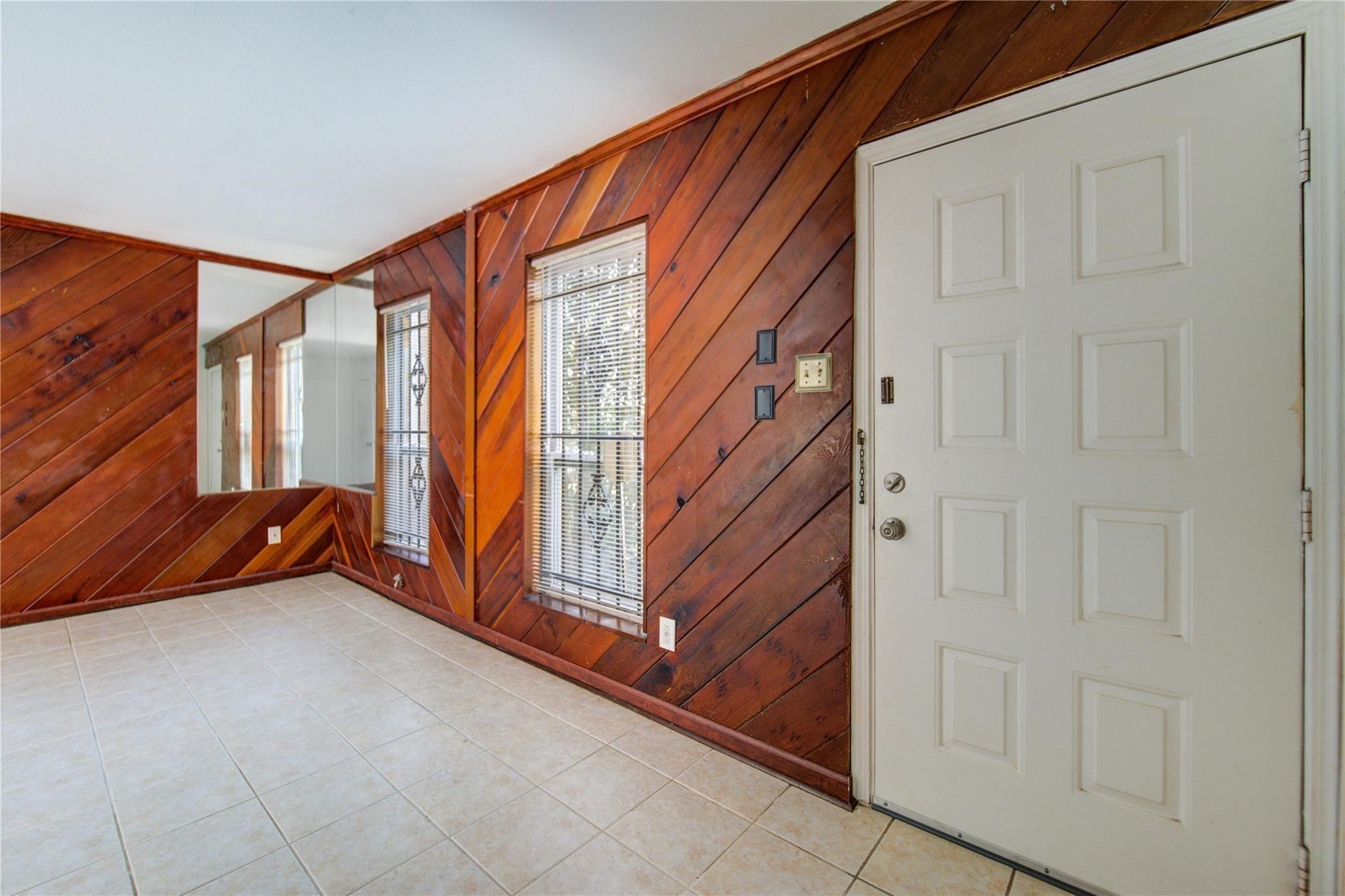 14633 Perthshire Road Houston, TX 77079 - Photo 14 of 48