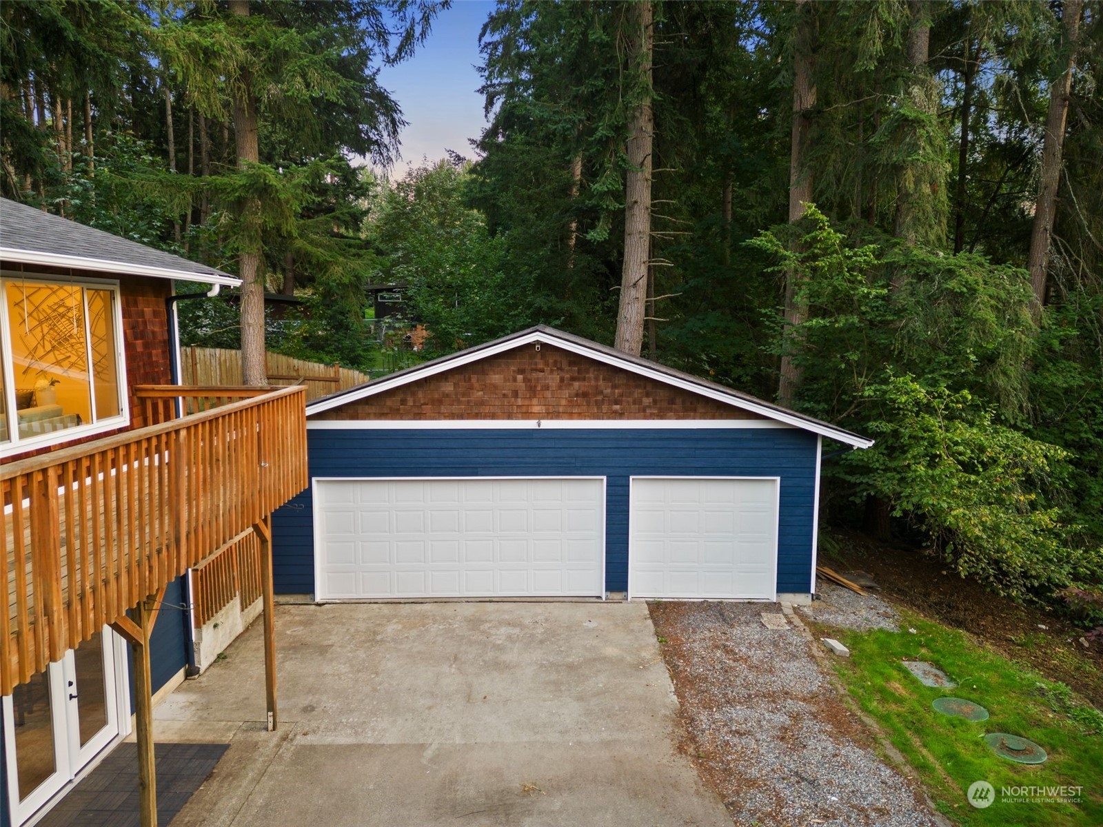 10414 147th Avenue Southeast Renton, WA 98059 - Photo 4 of 40 a house with trees in the background