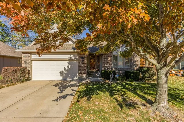 $379,000 | 2650 Northeast 74th Terrace, Gladstone, MO 64119