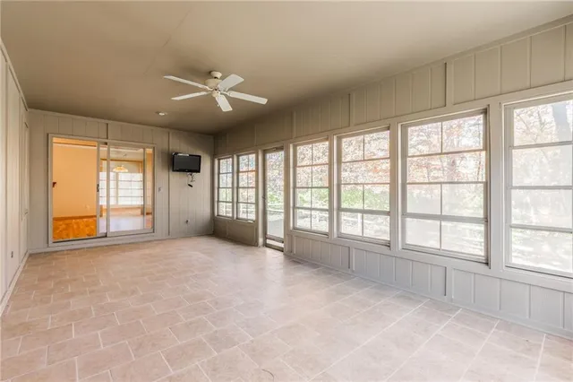 $379,000 | 2650 Northeast 74th Terrace, Gladstone, MO 64119