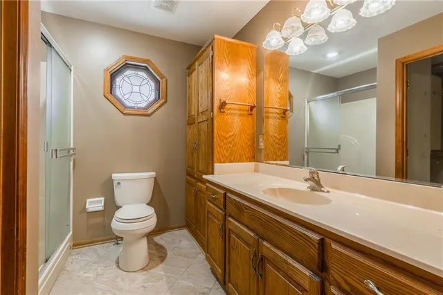 $379,000 | 2650 Northeast 74th Terrace, Gladstone, MO 64119