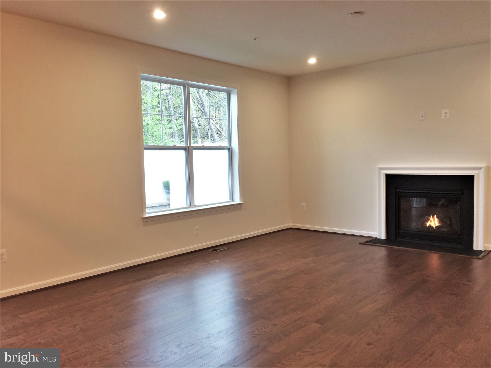 7252 Wright Road Hanover, MD 21076 - Photo 4 of 23 Gallery Image 4