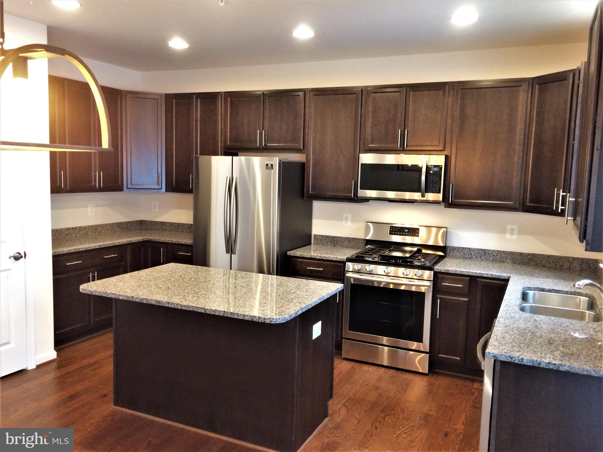 7252 Wright Road Hanover, MD 21076 - Photo 5 of 23 Gallery Image 5