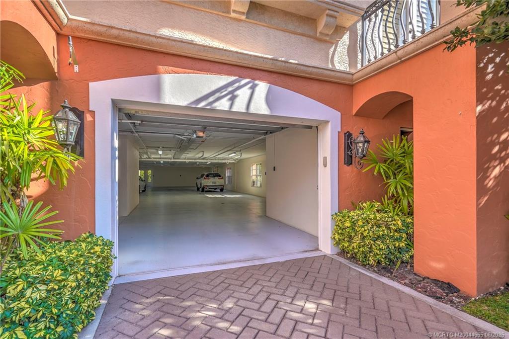 1528 Northeast Outrigger Landings Drive, Unit 208 Jensen Beach, FL 34957 - Photo 8 of 79