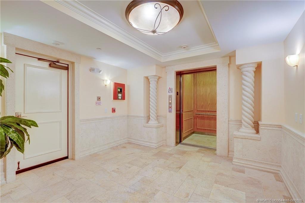 1528 Northeast Outrigger Landings Drive, Unit 208 Jensen Beach, FL 34957 - Photo 10 of 79