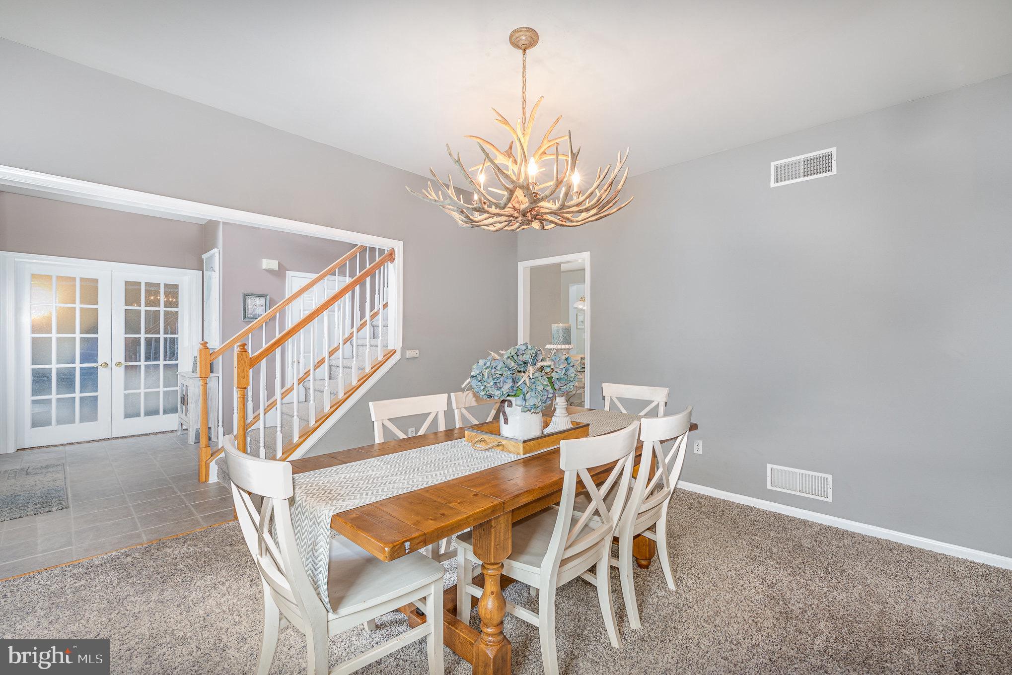 21 Paige Lane Elkton, MD 21921 - Photo 6 of 51 Move in Ready with Neutral Colors.