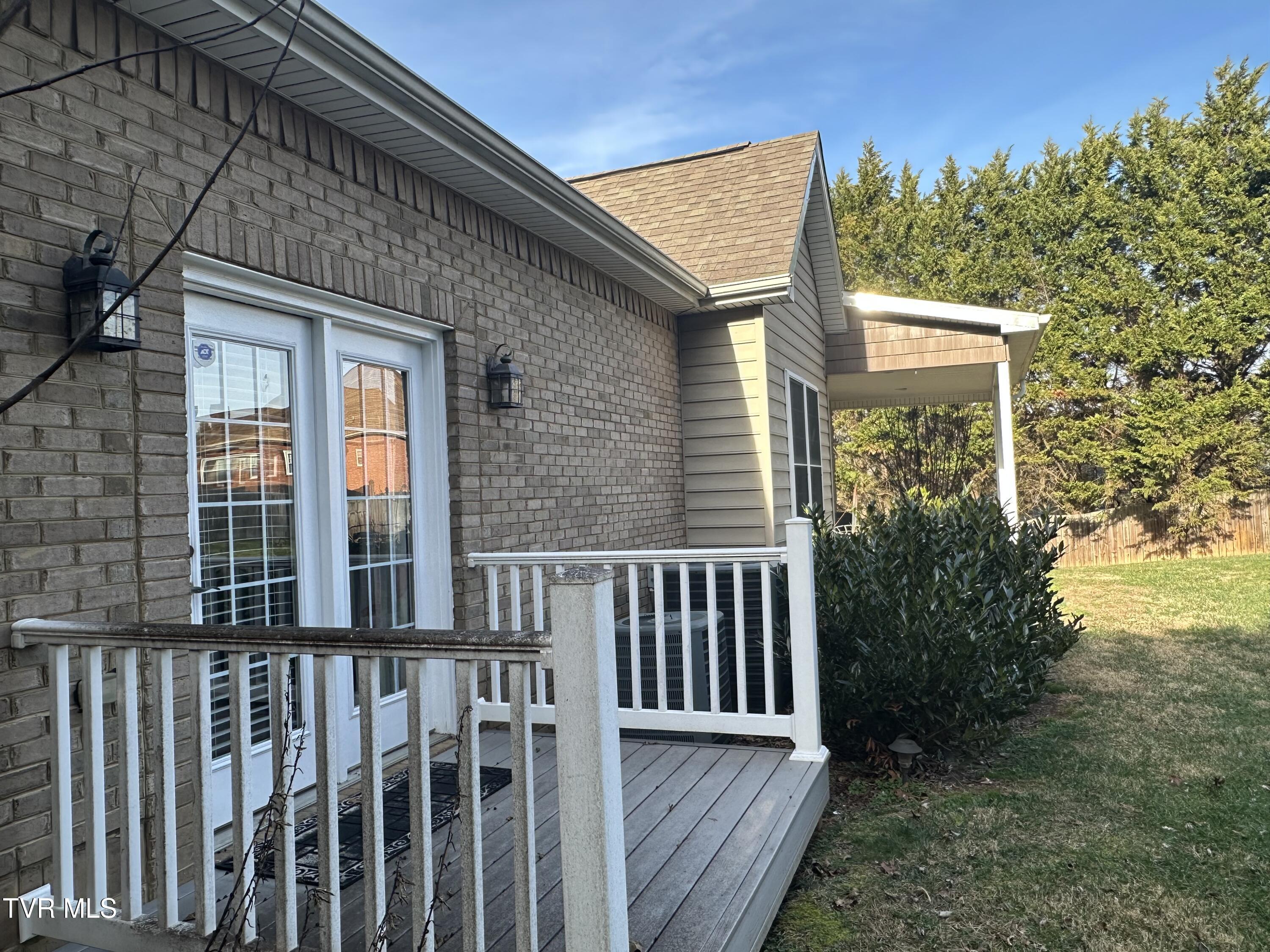 1321 Kendrick Creek Road Kingsport, TN 37663 - Photo 101 of 133 Primary Bedroom deck
