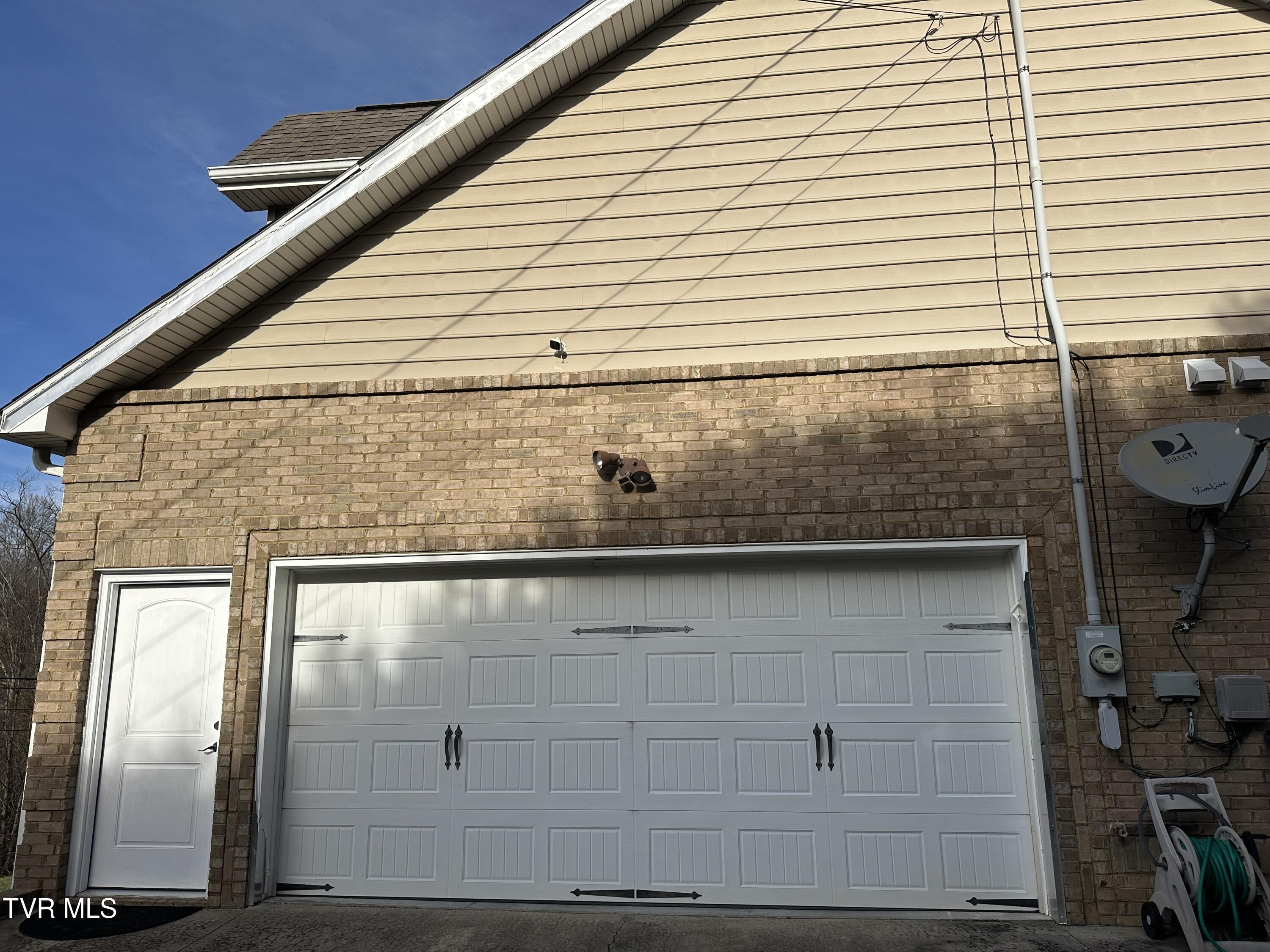 1321 Kendrick Creek Road Kingsport, TN 37663 - Photo 106 of 133 Main level garage