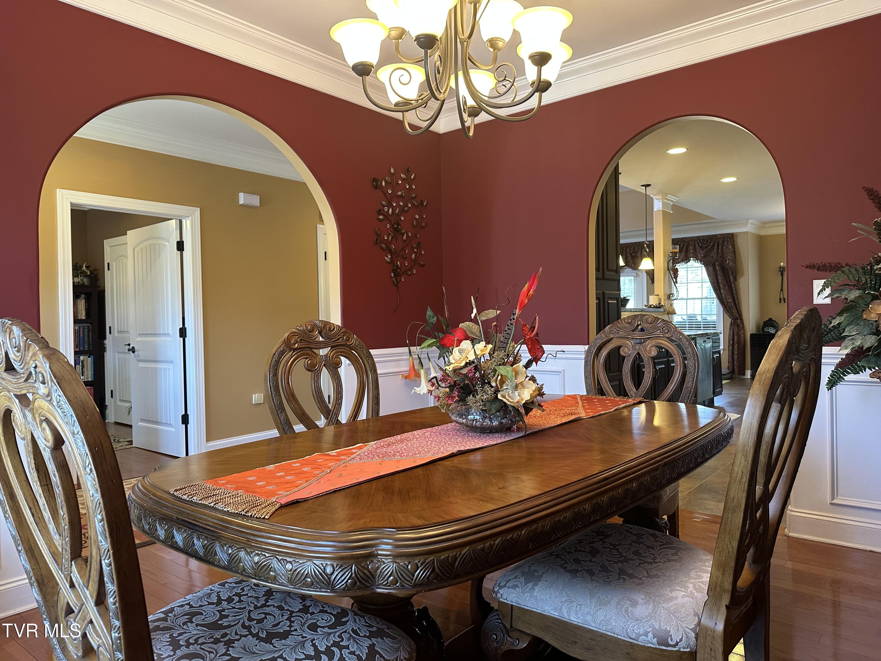 1321 Kendrick Creek Road Kingsport, TN 37663 - Photo 27 of 133 Two arched entries