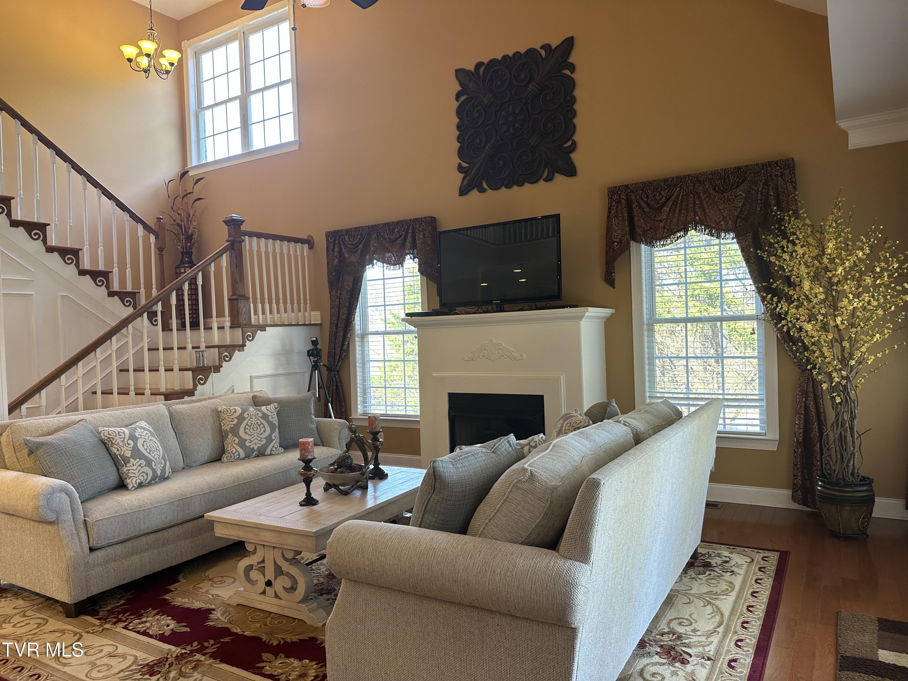 1321 Kendrick Creek Road Kingsport, TN 37663 - Photo 31 of 133 Perfect for entertaining