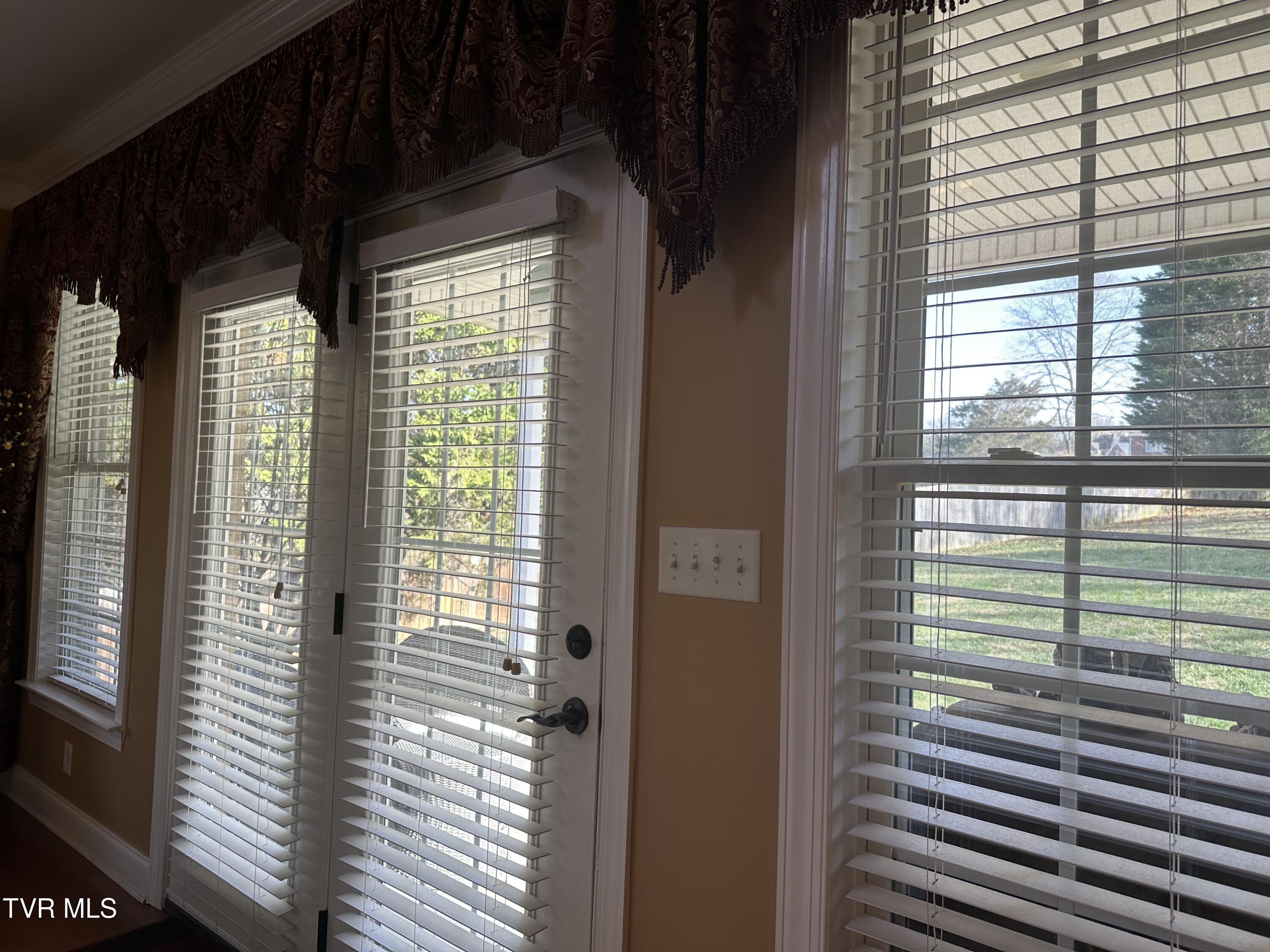 1321 Kendrick Creek Road Kingsport, TN 37663 - Photo 32 of 133 Leads to back lawn