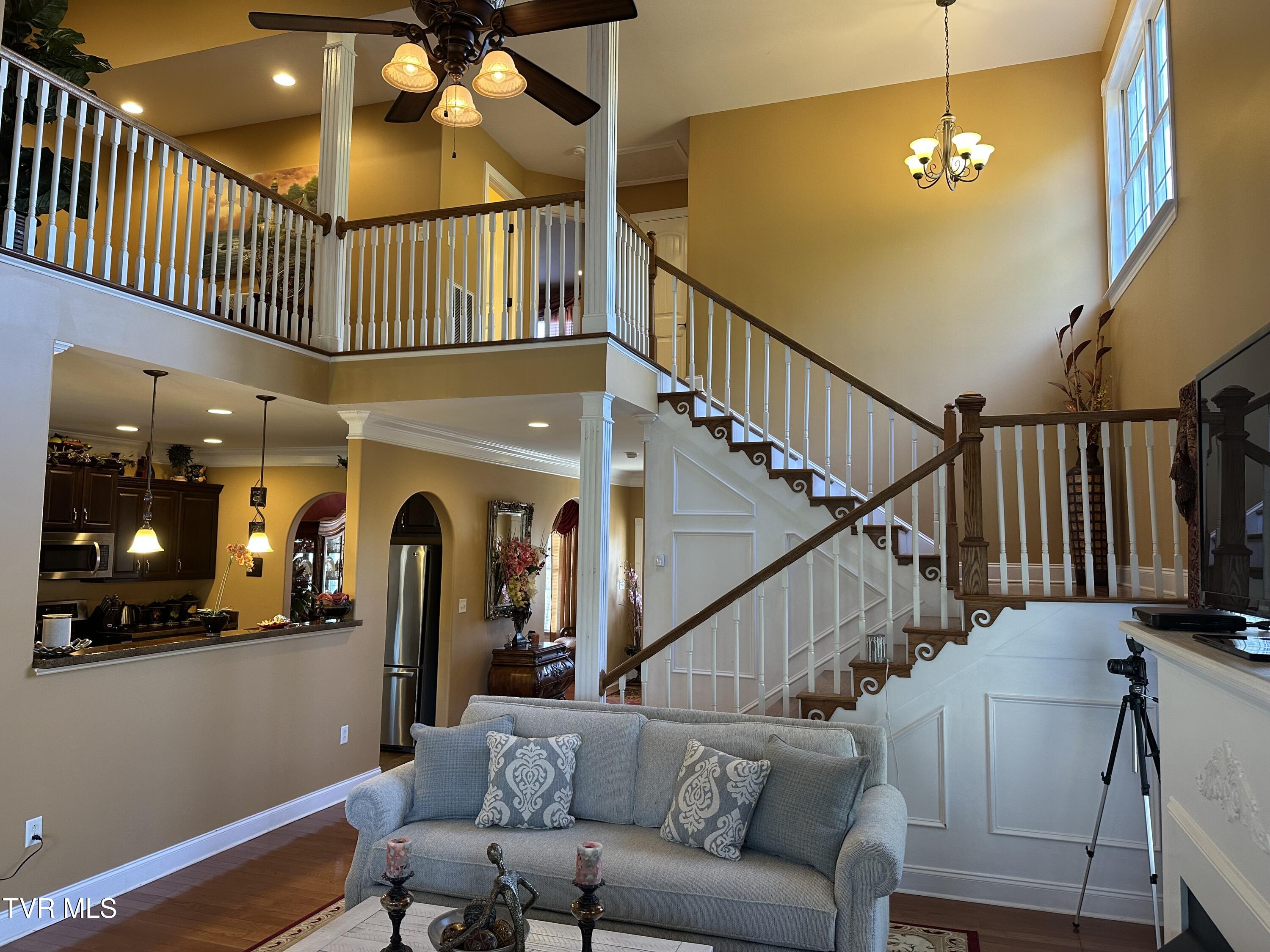 1321 Kendrick Creek Road Kingsport, TN 37663 - Photo 34 of 133 Soaring ceilings
