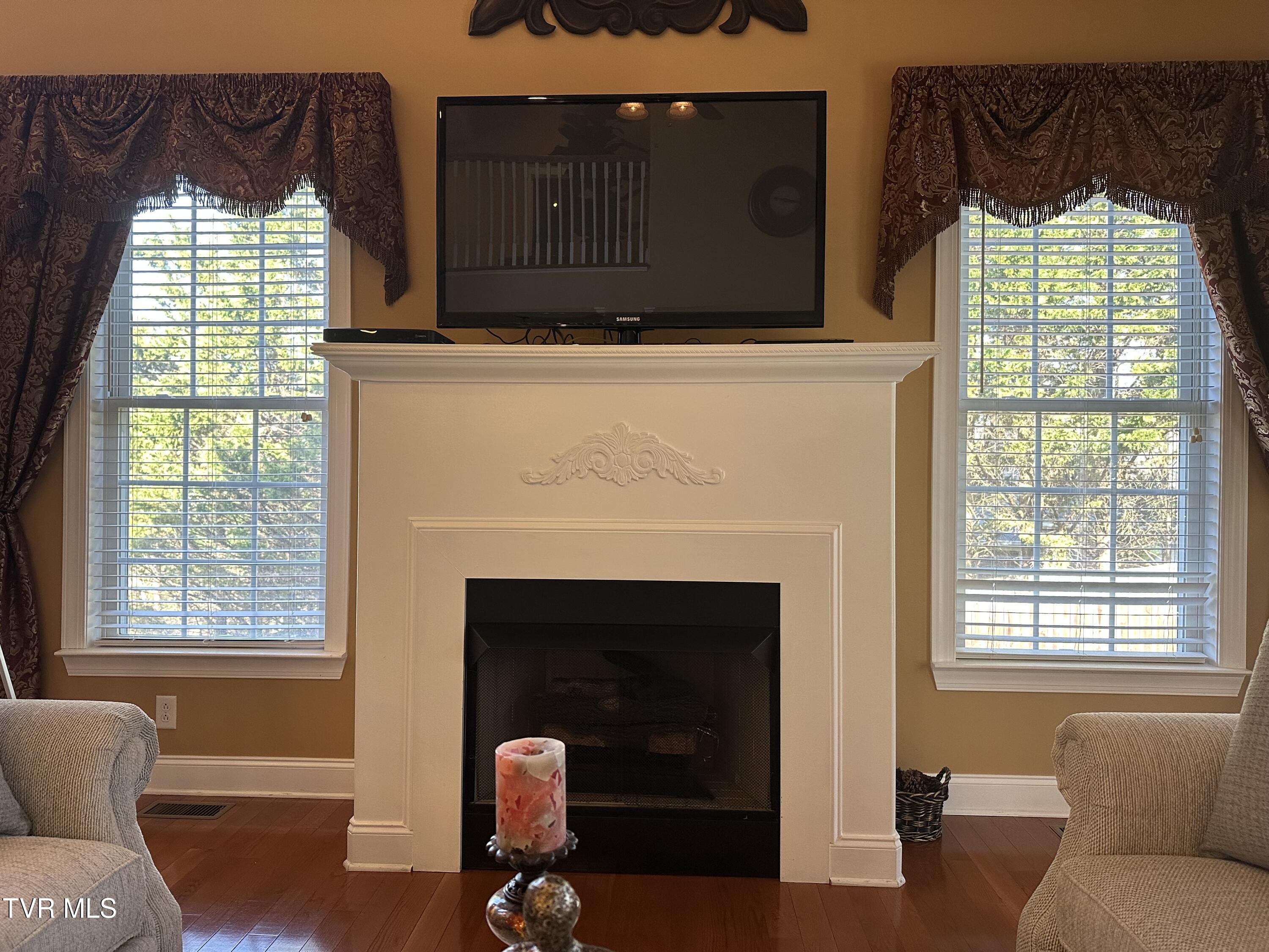 1321 Kendrick Creek Road Kingsport, TN 37663 - Photo 35 of 133 Fireplace in great room