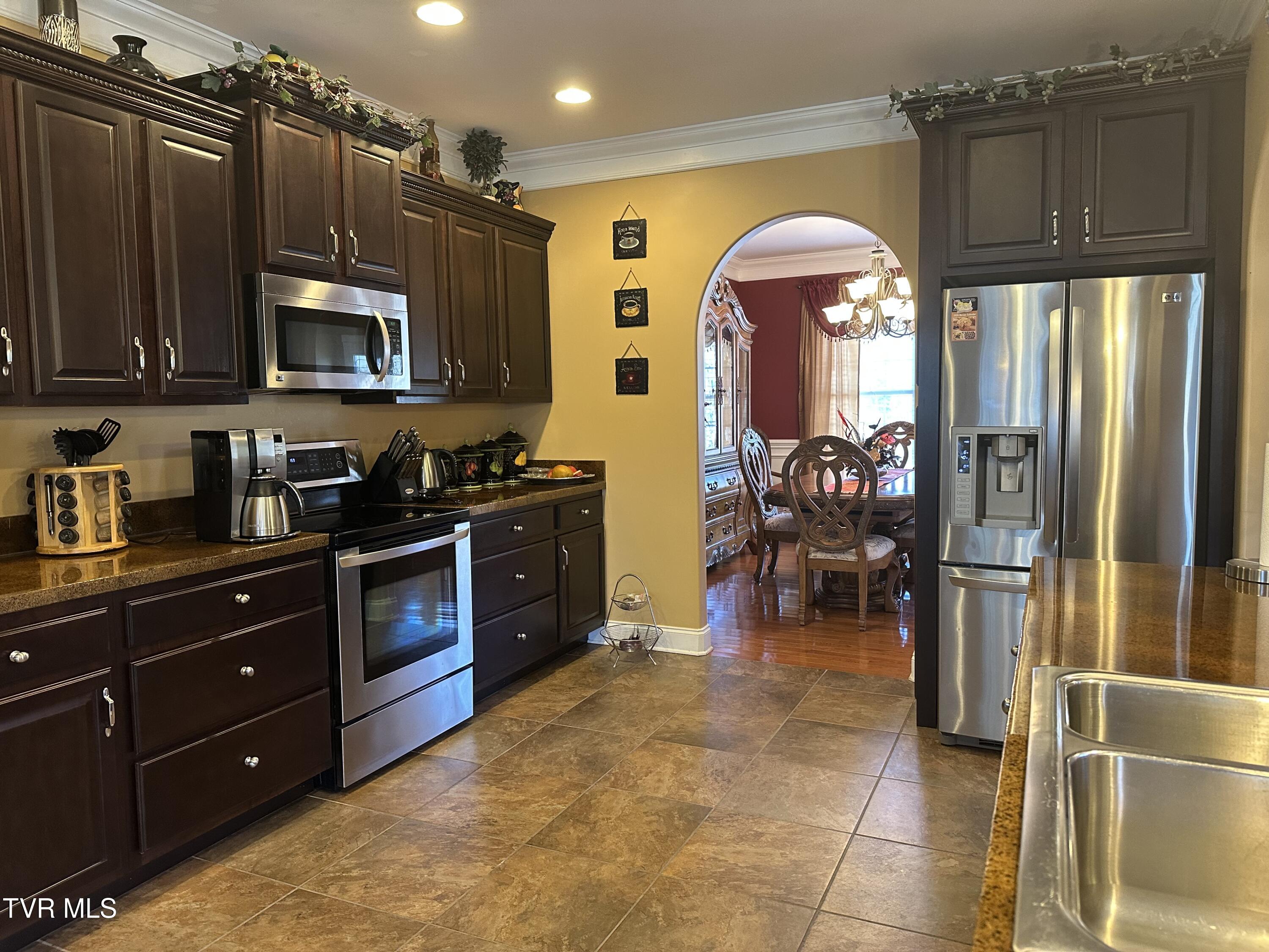 1321 Kendrick Creek Road Kingsport, TN 37663 - Photo 37 of 133 Arched door to dining