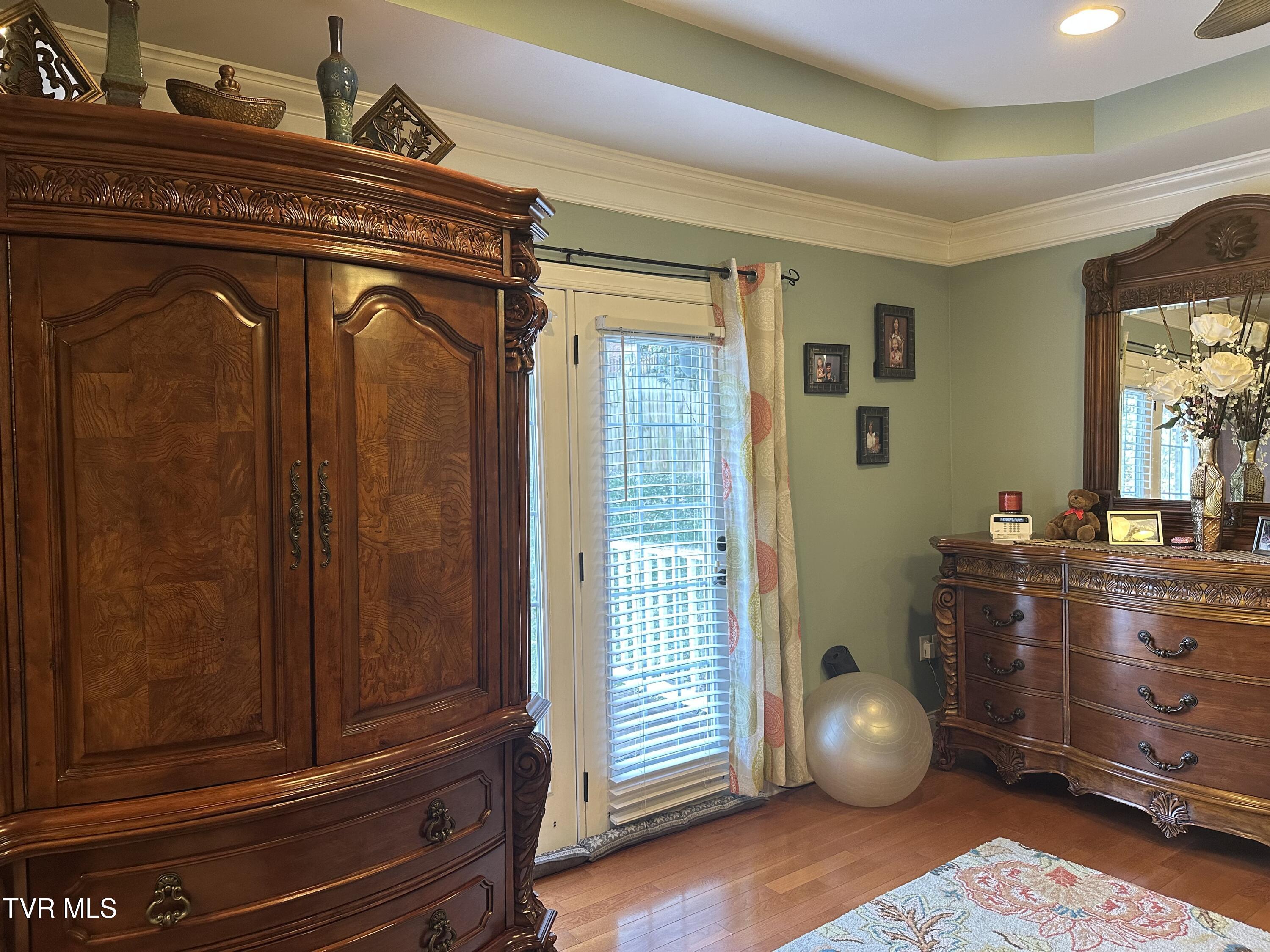 1321 Kendrick Creek Road Kingsport, TN 37663 - Photo 50 of 133 Primary main level bedroom
