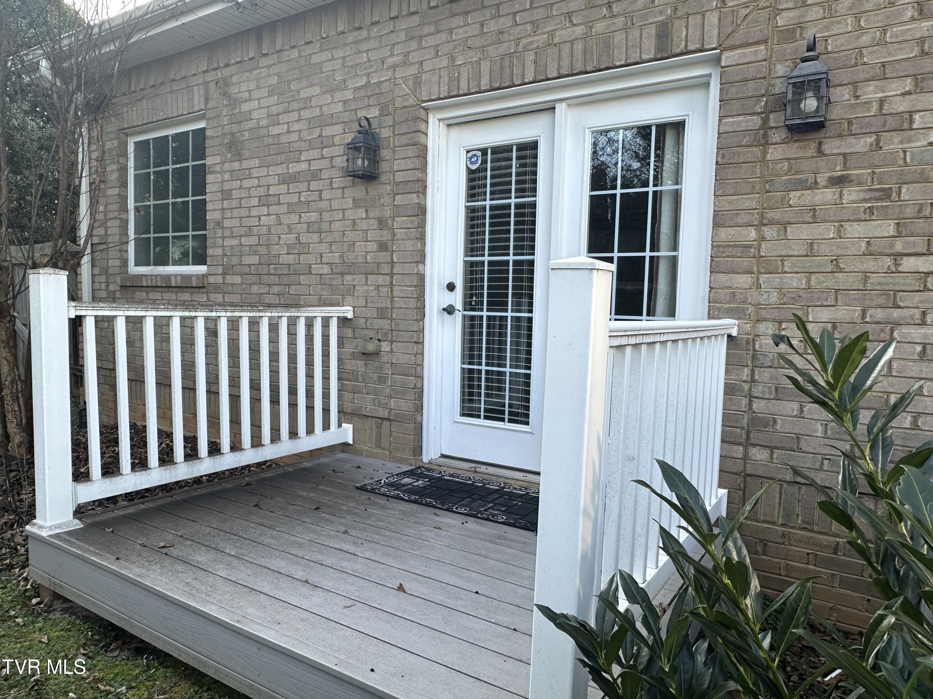 1321 Kendrick Creek Road Kingsport, TN 37663 - Photo 51 of 133 Primary private deck