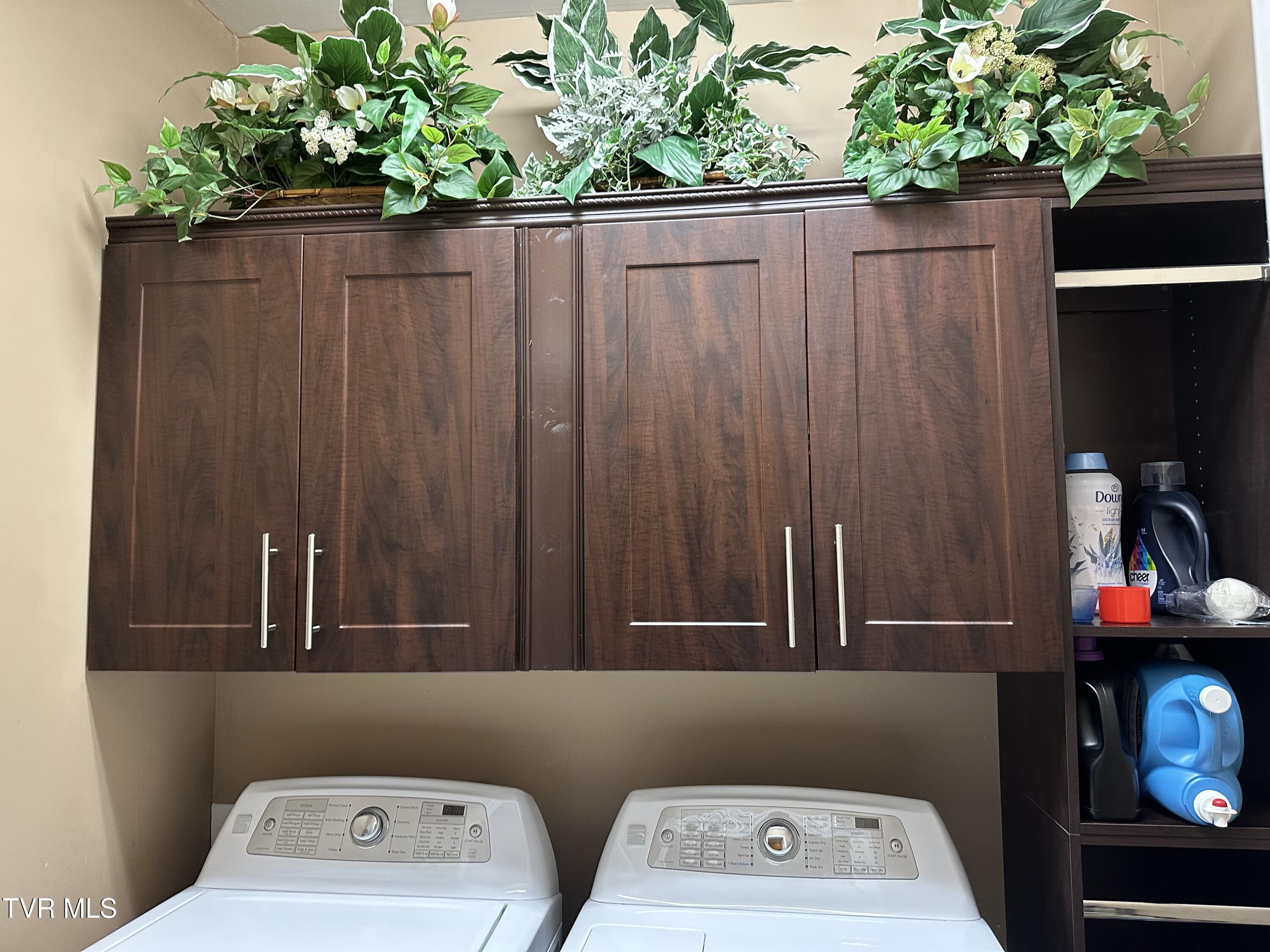 1321 Kendrick Creek Road Kingsport, TN 37663 - Photo 90 of 133 laundry room