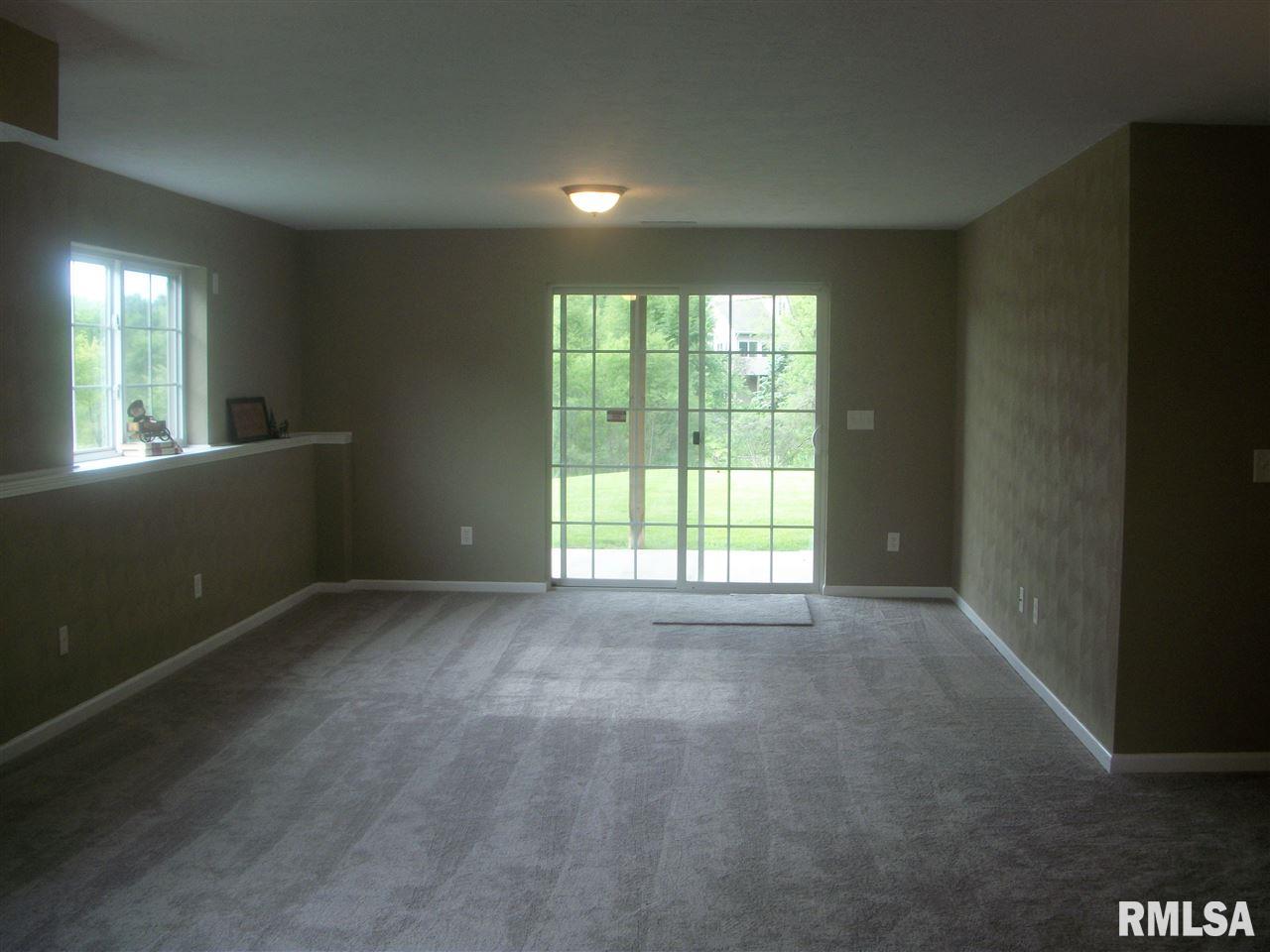 5001 Red Fox Road Bettendorf, IA 52722 - Photo 13 of 18