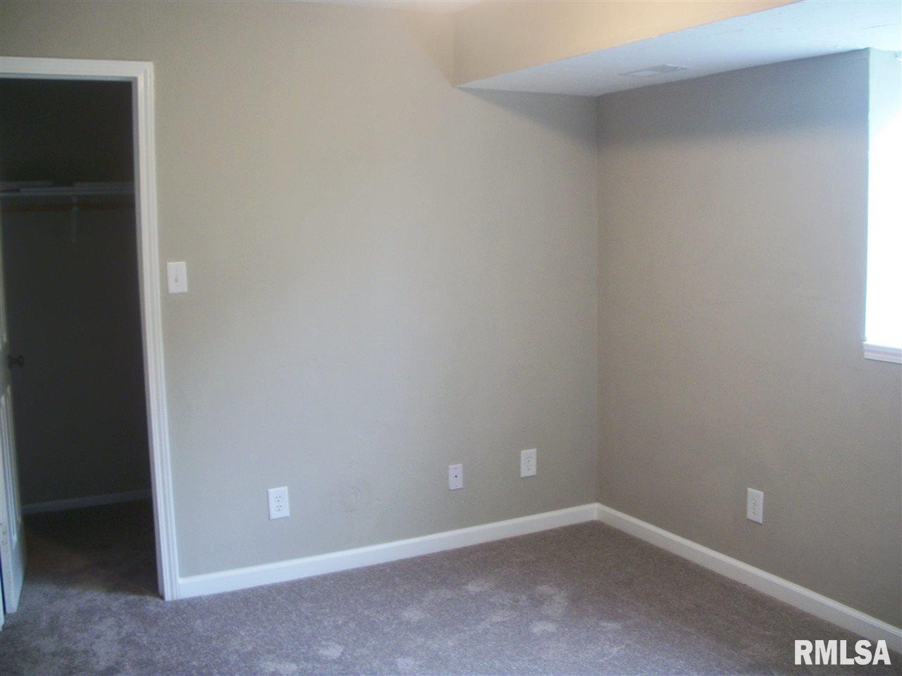 5001 Red Fox Road Bettendorf, IA 52722 - Photo 14 of 18