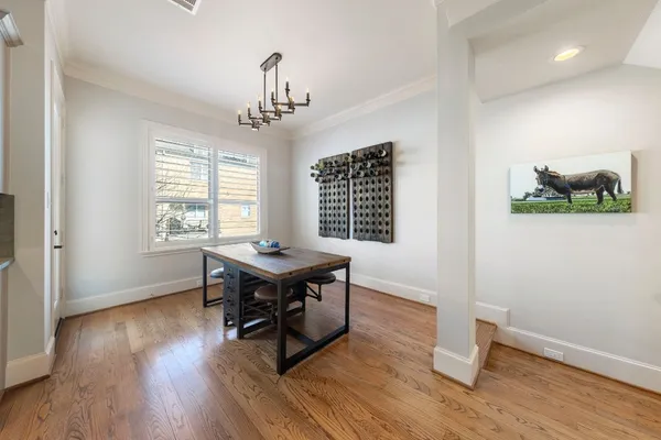 $995,000 | 6 History Row, The Woodlands, TX 77380