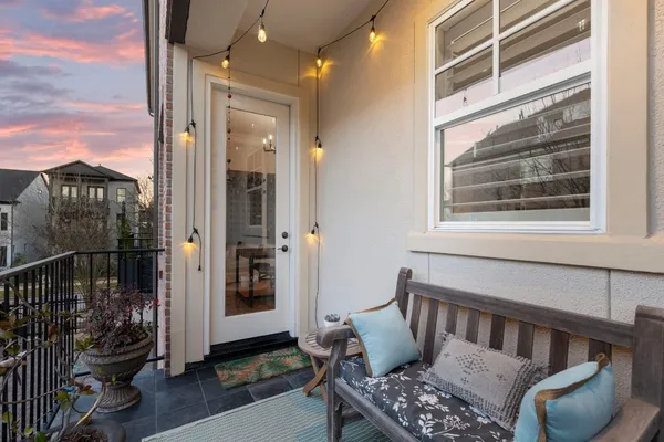 $995,000 | 6 History Row, The Woodlands, TX 77380