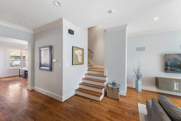 $995,000 | 6 History Row, The Woodlands, TX 77380