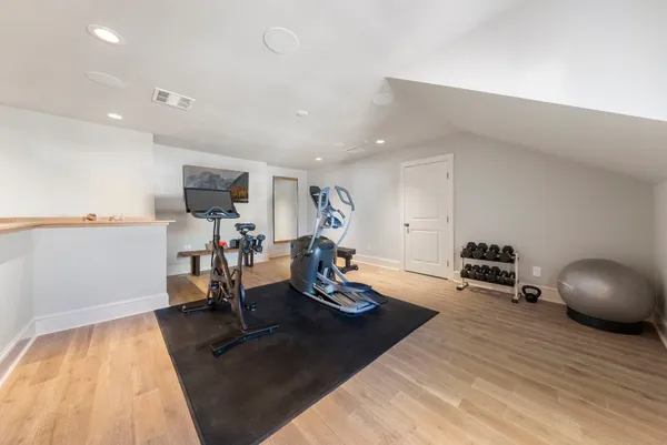 $995,000 | 6 History Row, The Woodlands, TX 77380