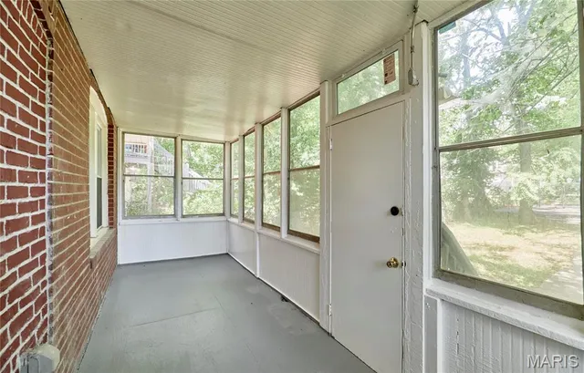 $190,000 | 6525 Bartmer Avenue, University City, MO 63130