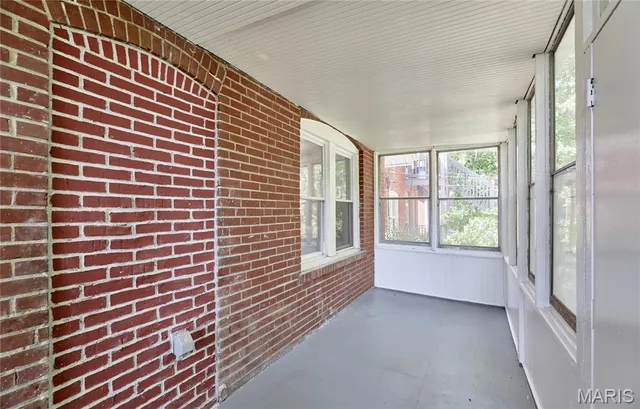 $190,000 | 6525 Bartmer Avenue, University City, MO 63130