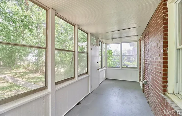 $190,000 | 6525 Bartmer Avenue, University City, MO 63130