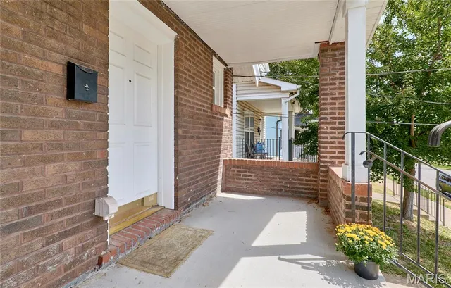 $190,000 | 6525 Bartmer Avenue, University City, MO 63130