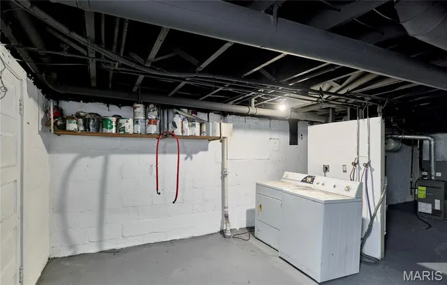 $190,000 | 6525 Bartmer Avenue, University City, MO 63130