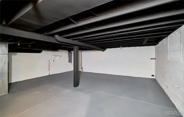 $190,000 | 6525 Bartmer Avenue, University City, MO 63130