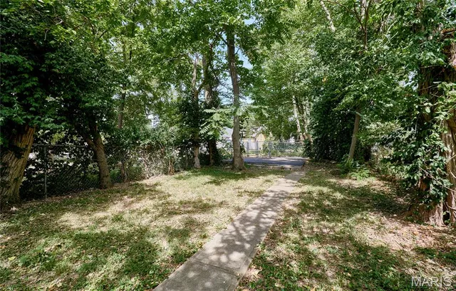 $190,000 | 6525 Bartmer Avenue, University City, MO 63130