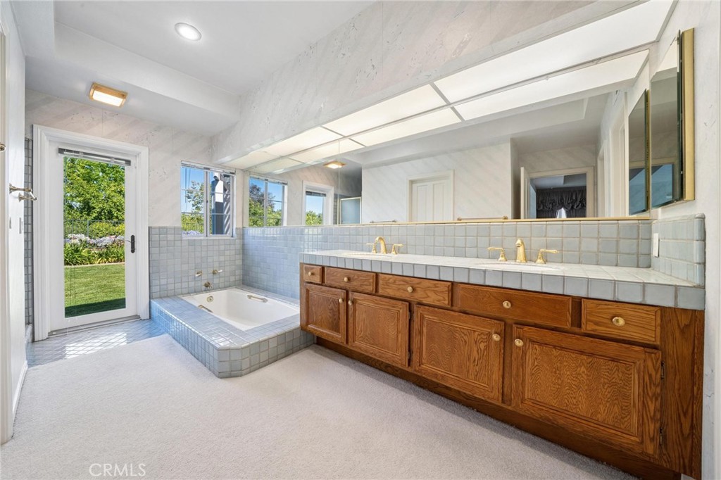26072 Charing Cross Road Valencia, CA 91355 - Photo 83 of 105