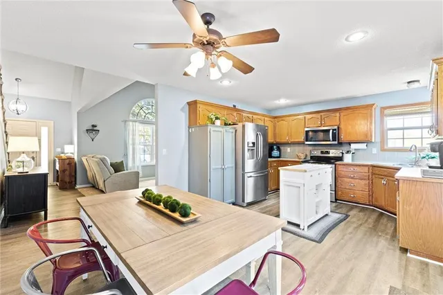 $375,000 | 7511 North Lewis Avenue, Kansas City, MO 64158