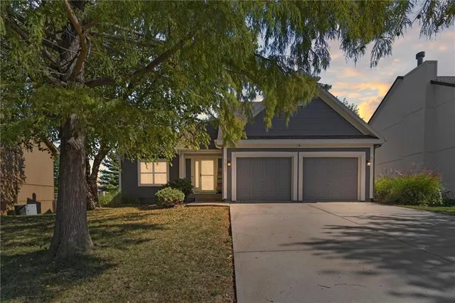 $375,000 | 7511 North Lewis Avenue, Kansas City, MO 64158