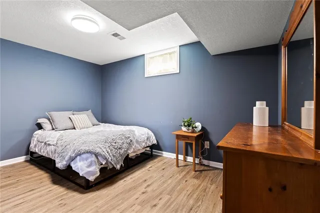 $375,000 | 7511 North Lewis Avenue, Kansas City, MO 64158